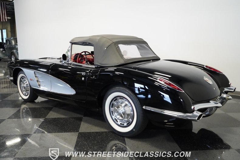 Unknown-Corvette-1959-Black-Red-28