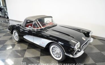 Unknown-Corvette-1959-Black-Red-3