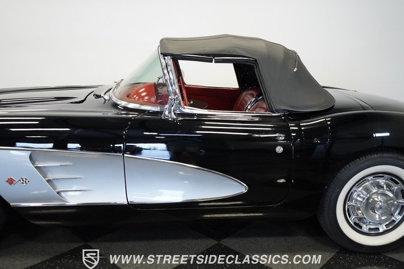 Unknown-Corvette-1959-Black-Red-30