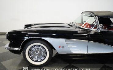 Unknown-Corvette-1959-Black-Red-31