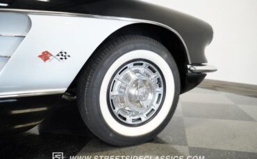 Unknown-Corvette-1959-Black-Red-4