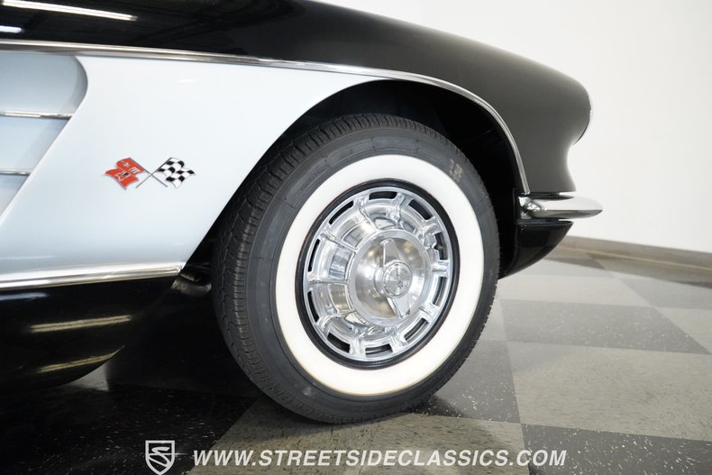 Unknown-Corvette-1959-Black-Red-4