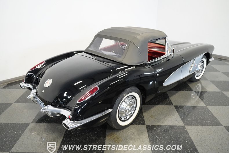 Unknown-Corvette-1959-Black-Red-48