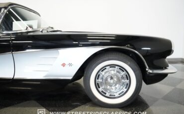 Unknown-Corvette-1959-Black-Red-5