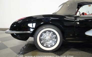 Unknown-Corvette-1959-Black-Red-7