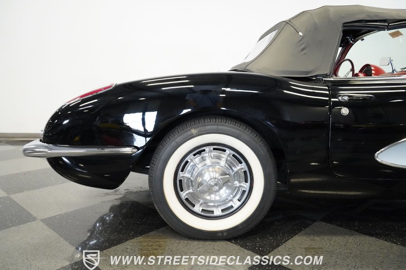 Unknown-Corvette-1959-Black-Red-7