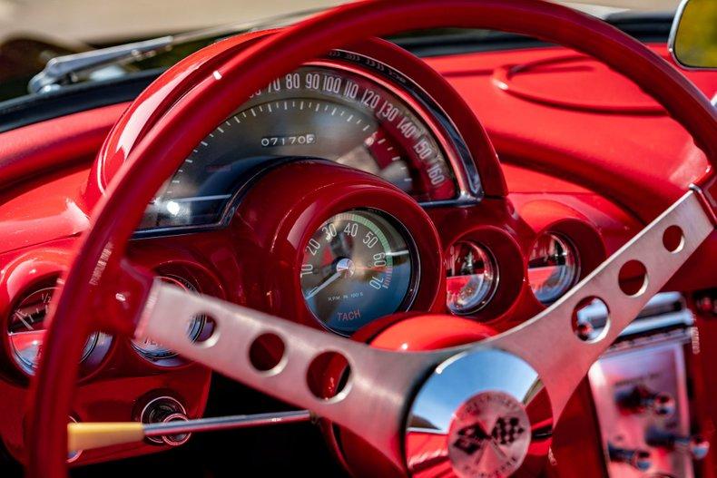 Unknown-Corvette-1961-Black-Red-10