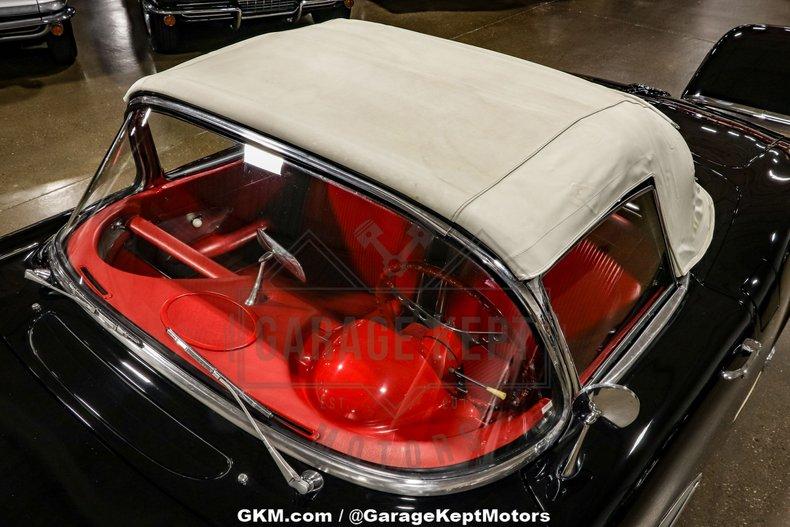 Unknown-Corvette-1961-Black-Red-14
