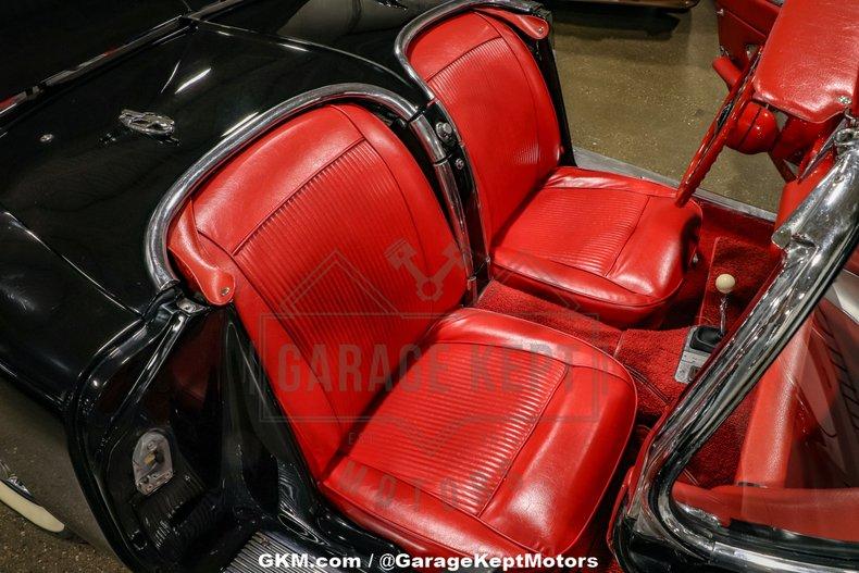 Unknown-Corvette-1961-Black-Red-27