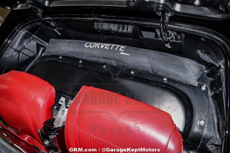 Unknown-Corvette-1961-Black-Red-44