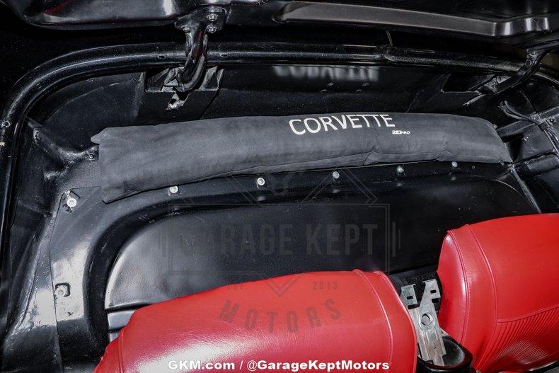 Unknown-Corvette-1961-Black-Red-45