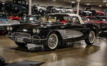 Unknown-Corvette-1961-Black-Red-46