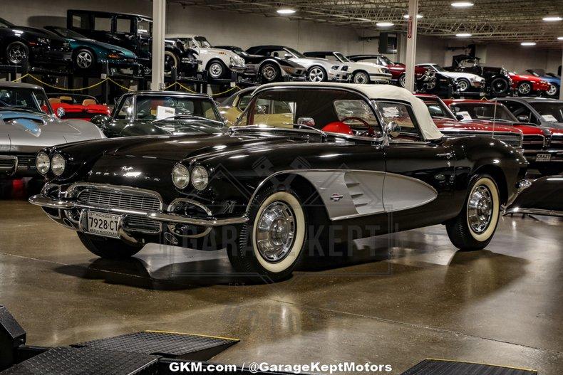 Unknown-Corvette-1961-Black-Red-46