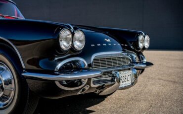 Unknown-Corvette-1961-Black-Red-5