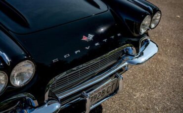 Unknown-Corvette-1961-Black-Red-6