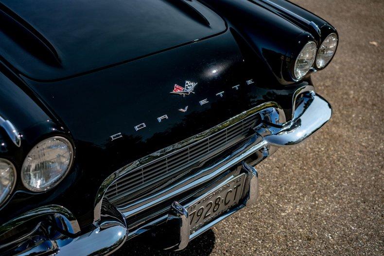 Unknown-Corvette-1961-Black-Red-6