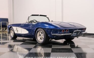 Unknown-Corvette-1961-Lemans-Blue-Black-10