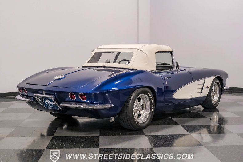 Unknown-Corvette-1961-Lemans-Blue-Black-16