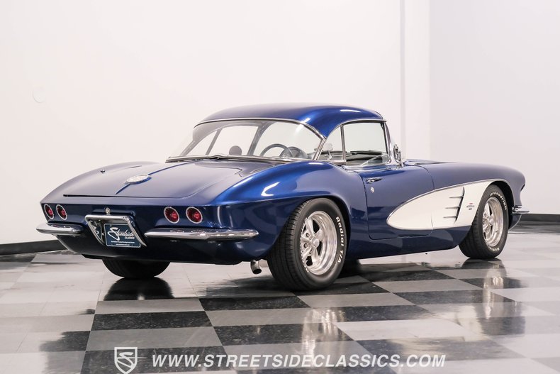 Unknown-Corvette-1961-Lemans-Blue-Black-17