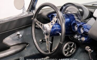 Unknown-Corvette-1961-Lemans-Blue-Black-28
