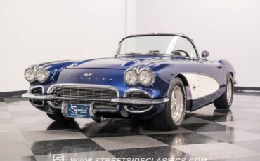 Unknown-Corvette-1961-Lemans-Blue-Black-3