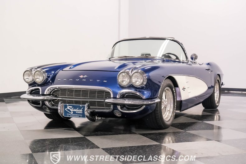 Unknown-Corvette-1961-Lemans-Blue-Black-3