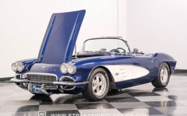 Unknown-Corvette-1961-Lemans-Blue-Black-33