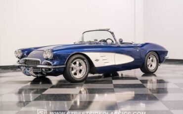 Unknown-Corvette-1961-Lemans-Blue-Black-6