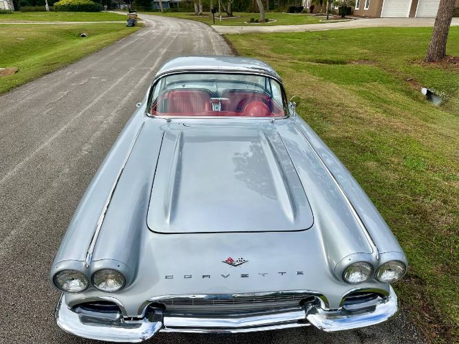 Unknown-Corvette-1961-Metallic-Root-Beer-19