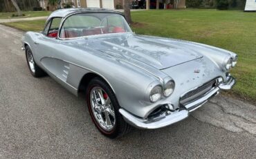 Unknown-Corvette-1961-Metallic-Root-Beer-23