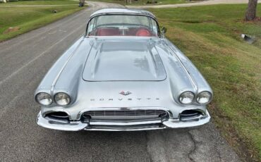 Unknown-Corvette-1961-Metallic-Root-Beer-5