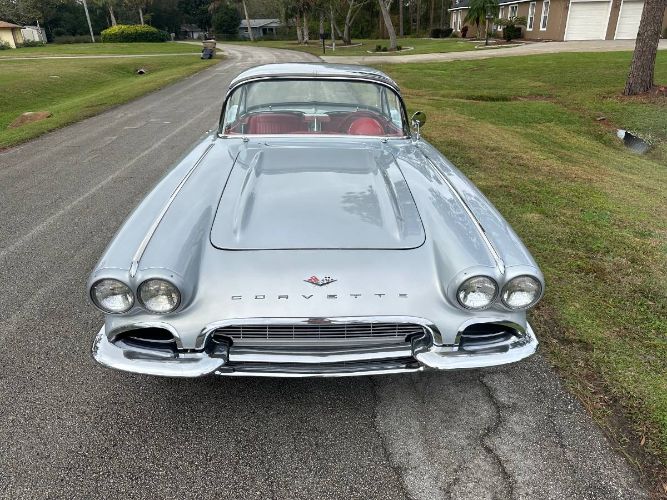 Unknown-Corvette-1961-Metallic-Root-Beer-5