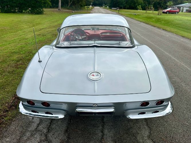 Unknown-Corvette-1961-Metallic-Root-Beer-9