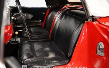 Unknown-Corvette-1961-Red-Black-14