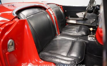 Unknown-Corvette-1961-Red-Black-15