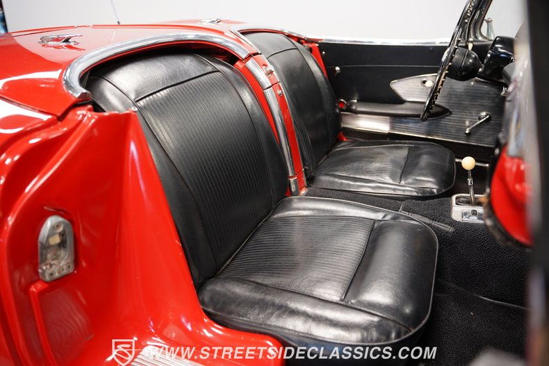 Unknown-Corvette-1961-Red-Black-15