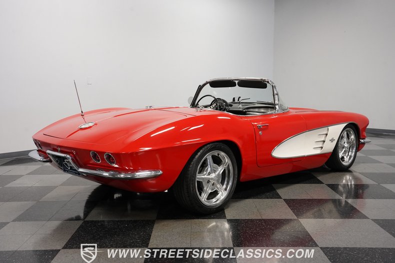 Unknown-Corvette-1961-Red-Black-27
