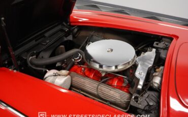 Unknown-Corvette-1961-Red-Black-43