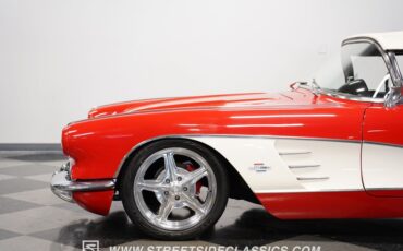 Unknown-Corvette-1961-Red-Black-5