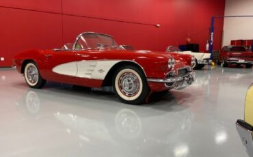 Unknown-Corvette-1961-Red-Red-1