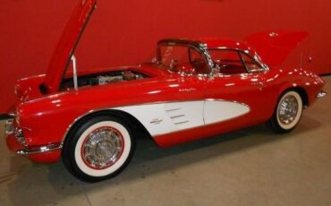 Unknown-Corvette-1961-Red-Red-12