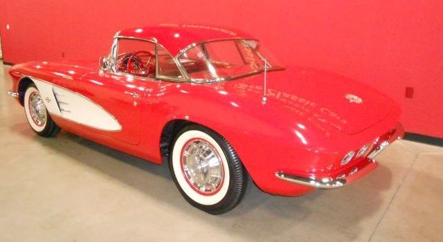 Unknown-Corvette-1961-Red-Red-16