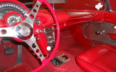 Unknown-Corvette-1961-Red-Red-23