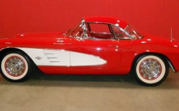 Unknown-Corvette-1961-Red-Red