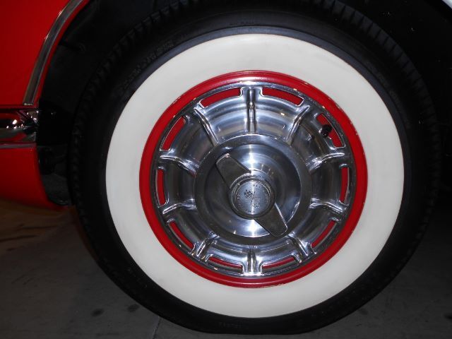 Unknown-Corvette-1961-Red-Red-42