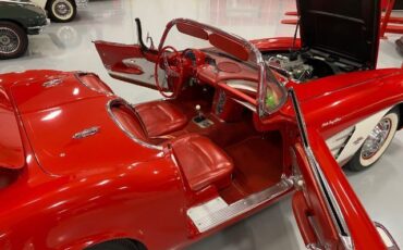 Unknown-Corvette-1961-Red-Red-9