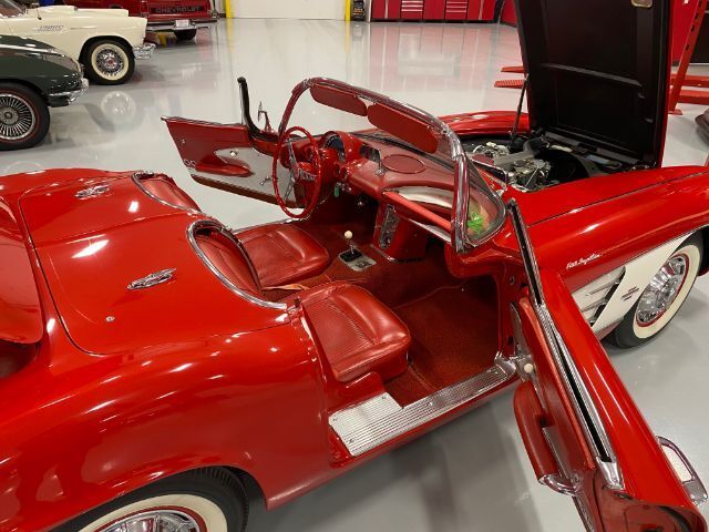 Unknown-Corvette-1961-Red-Red-9