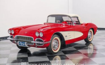 Unknown-Corvette-1961-Roman-Red-Red-14