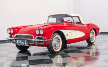 Unknown-Corvette-1961-Roman-Red-Red-15