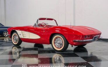 Unknown-Corvette-1961-Roman-Red-Red-17